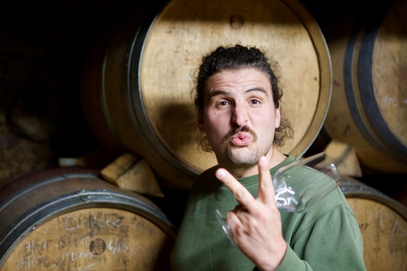 In the Vizinho Vinhateiro cellar